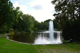 6 Signs You Need Pond Fountain Repair Service